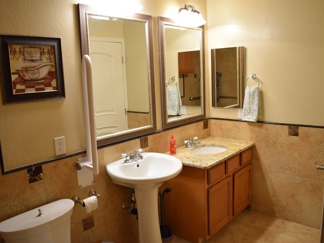 A PARENT'S PARADISE AND CARE LLC